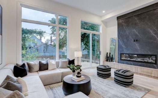 7B Bracebridge Ave, Toronto