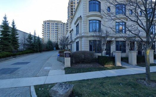 23 Elkhorn Dr Th-5 Toronto