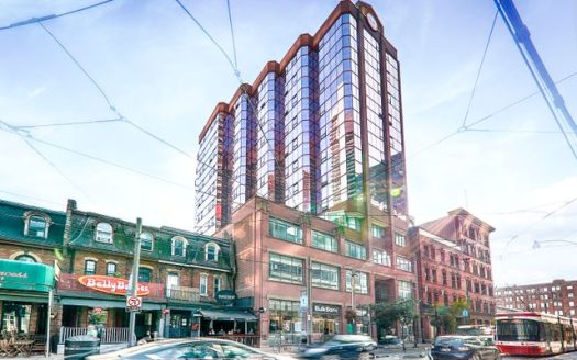 393 King St W 404 Toronto Ontario M5V 3G8