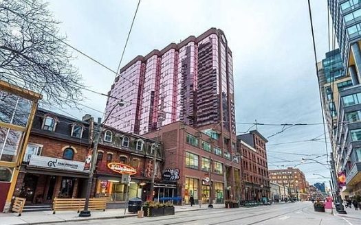 393 King St W 404 Toronto Ontario M5V 3G8